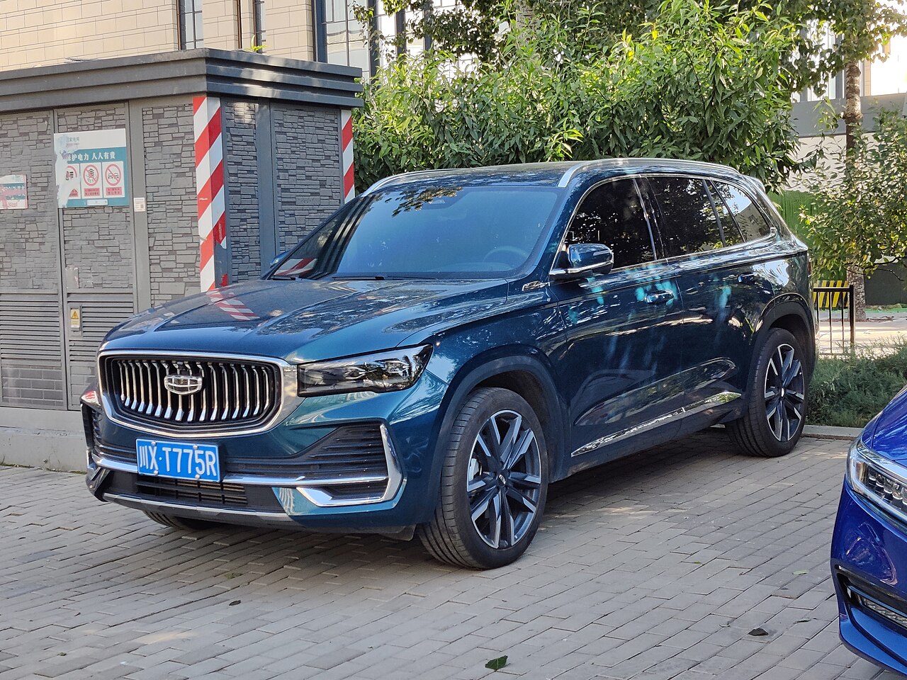 Автомобили
