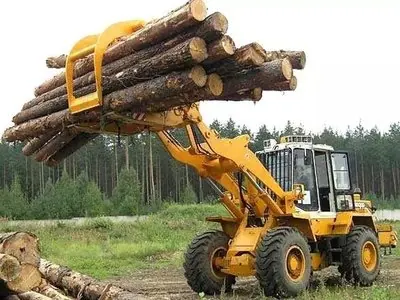 фронтальный погрузчик: деревообрабатывающее оборудование
